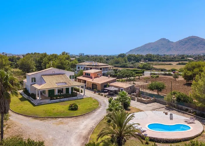 Marina Villa Next To The Beach